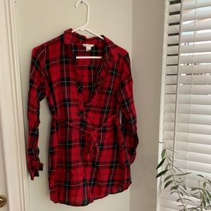 H&M flannel maternity top